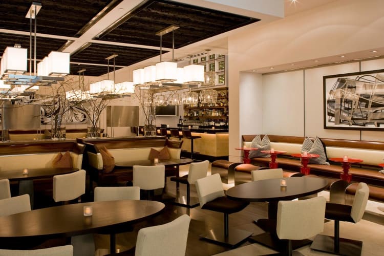 CUT lounge